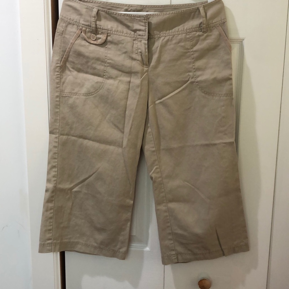 Charlotte Russe capris